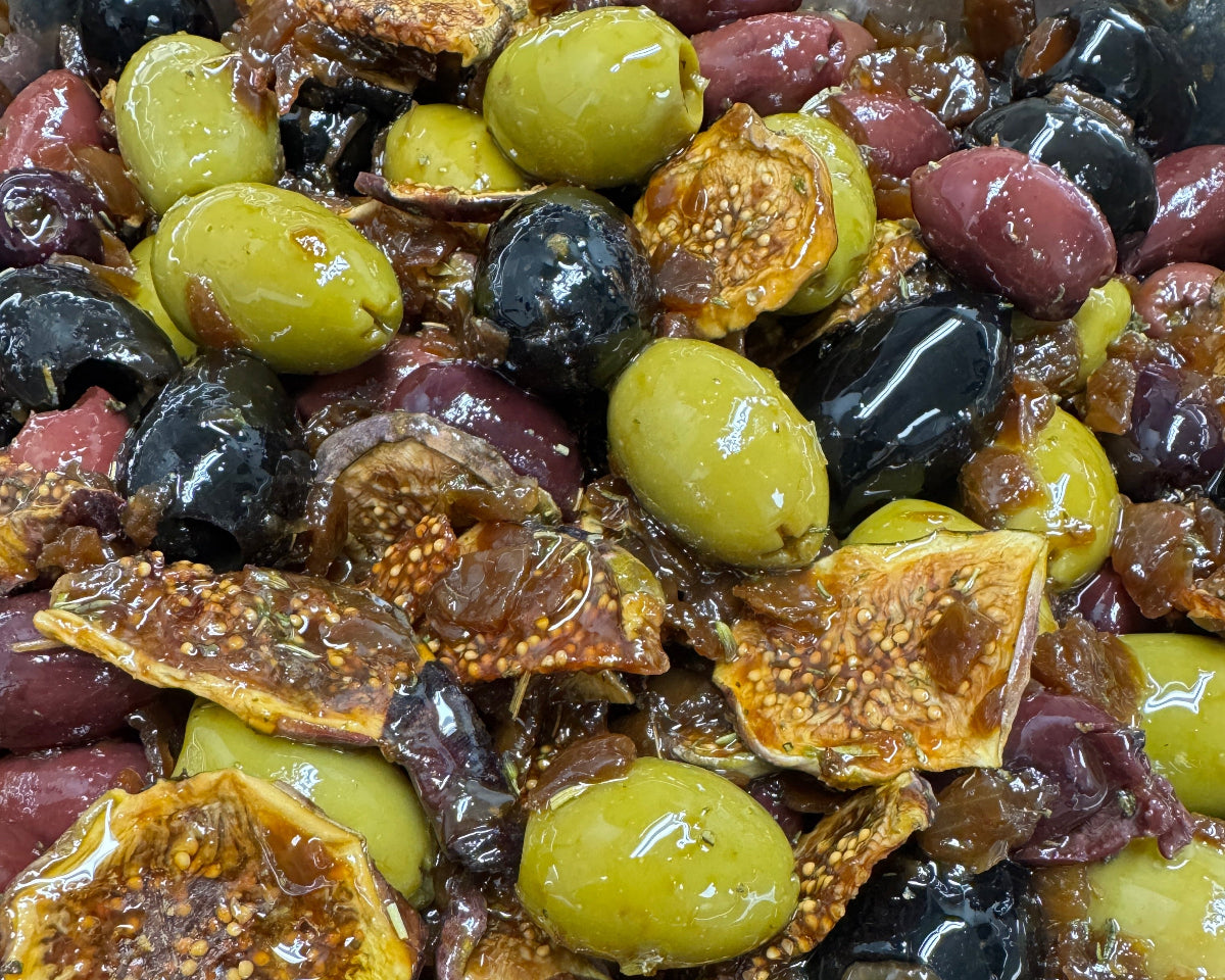 Fig & Balsamic Onion Pitted Olive Mix